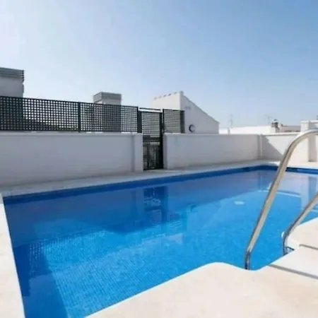 Appartement Penthouse & Pool Center