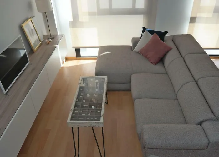 Penthouse & Pool Center Apartment